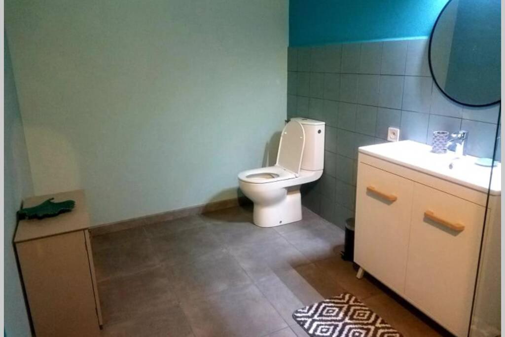 Petit Gite Ou Chambre D'Hotes 2/4 Personnes Buffieres エクステリア 写真